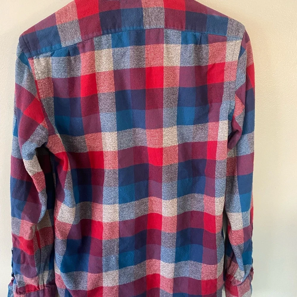 J. Crew Men's Red‎ and Blue Plaid Shirt Slim fit size small